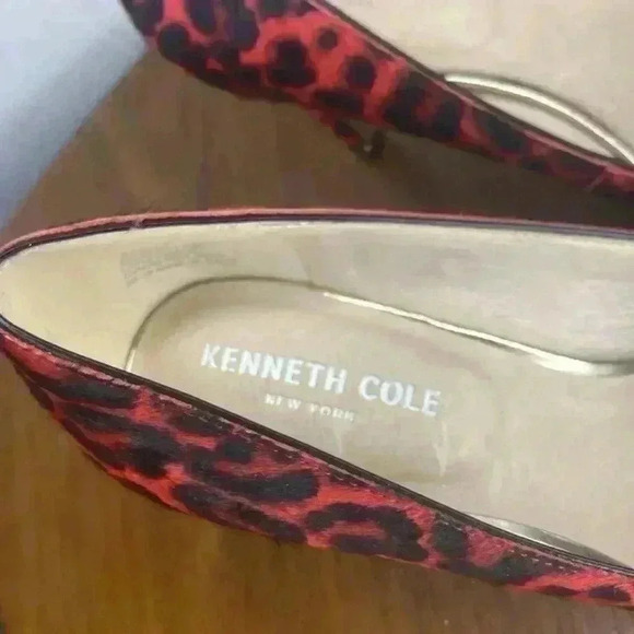 Kenneth Cole Riley Animal Print Calf Hair Red Pointed Heels Size 8 - Picture 6 of 9
